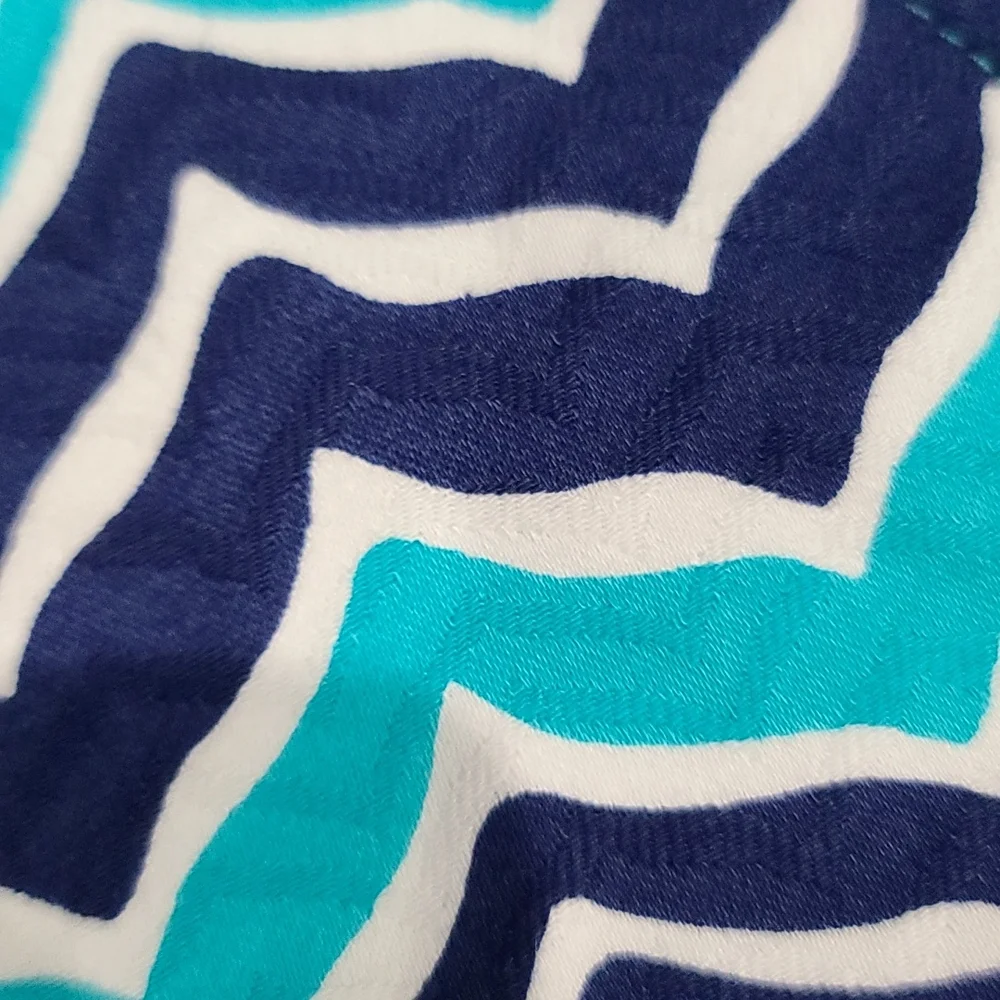 NWT Vineyardvines Shorts - Picture 4 of 4